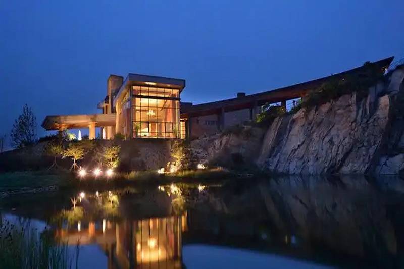 北戴河松石高尔夫俱乐部（Pine Rock Golf Club）球会球场预定
