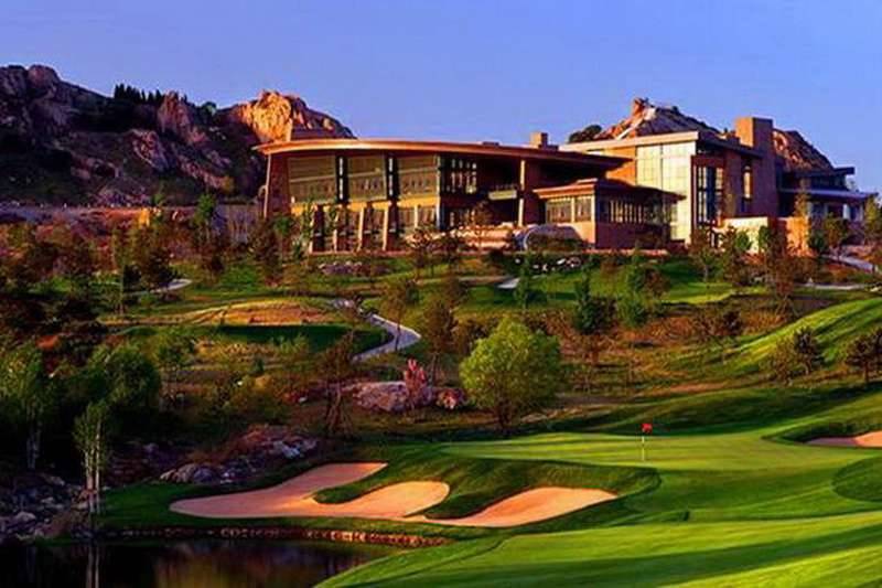 北戴河松石高尔夫俱乐部（Pine Rock Golf Club）球会球场预定