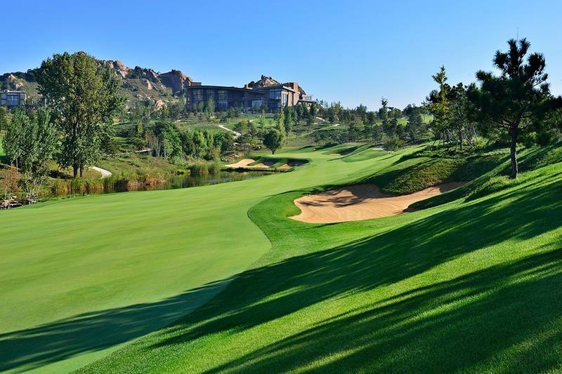 北戴河松石高尔夫俱乐部（Pine Rock Golf Club）球会球场预定