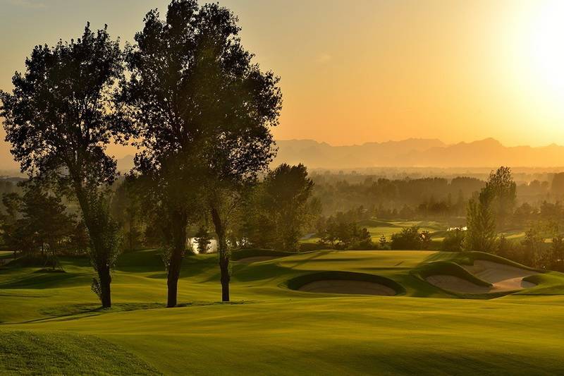 北戴河松石高尔夫俱乐部（Pine Rock Golf Club）球会球场预定