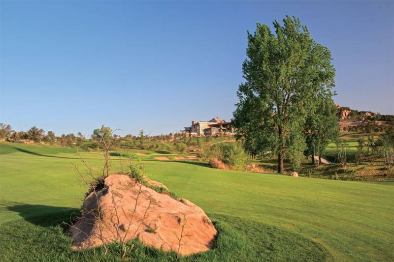 北戴河松石高尔夫俱乐部（Pine Rock Golf Club）球会球场预定