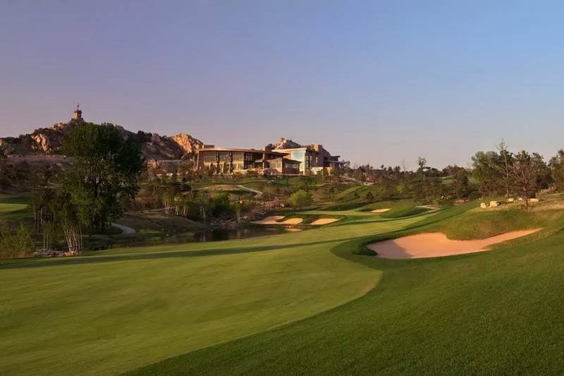 北戴河松石高尔夫俱乐部（Pine Rock Golf Club）球会球场预定