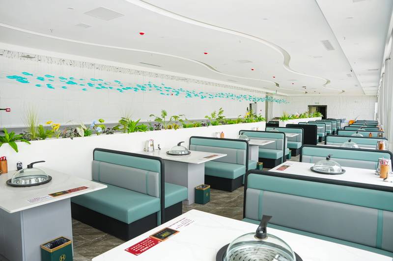 南戴河晟岷海景假日酒店（原日月湖酒店）